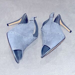 Vintage White House Black Market gun metal grey suede leather w/silver grommets.